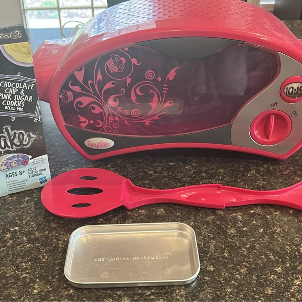 Hasbro Pink Electric Toy Oven